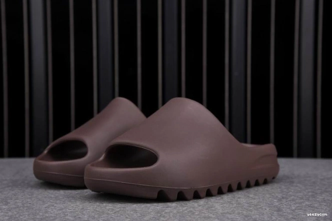 Yeezy Adidas Slide Soot G55495 0710